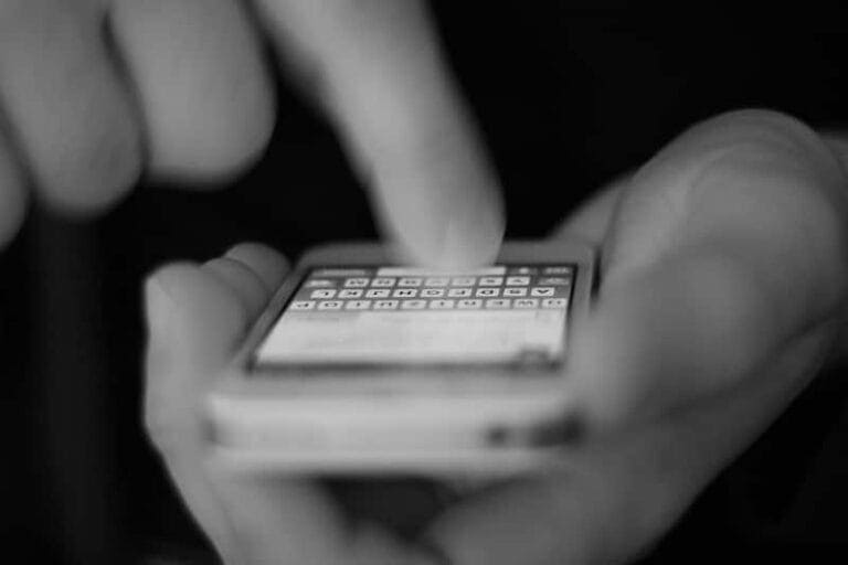 Don't do mobile wrong|Doing mobile wrong with mobile theme