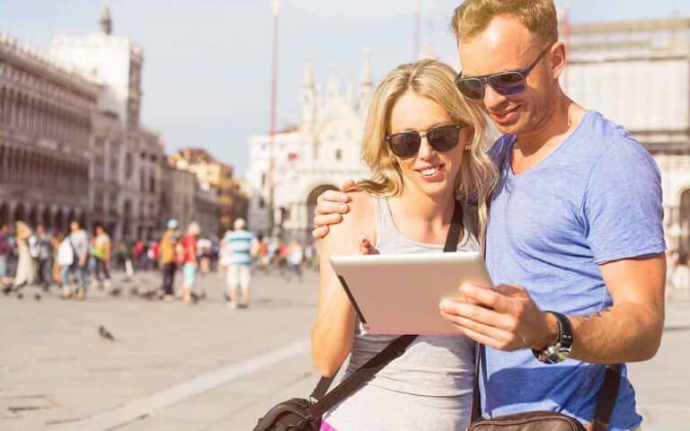 Reach Traveling Customers Who Are On The Go In Two Ways|Best places to eat Google search in Roseville